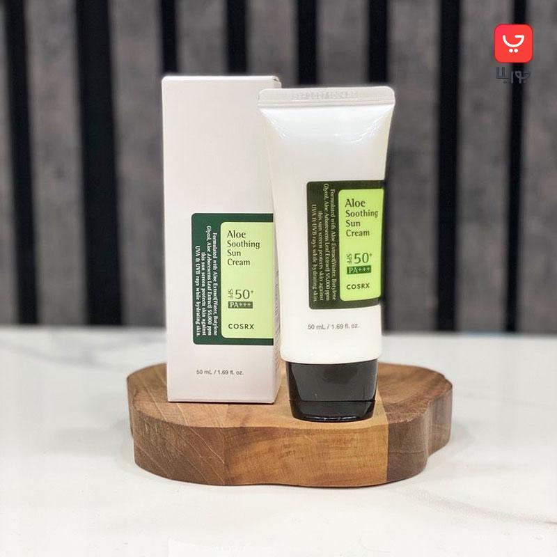 کرم ضد آفتاب آلوئه ورا کوزارکس COSRX حاوی spf50 محافظت قوی ساخت کره